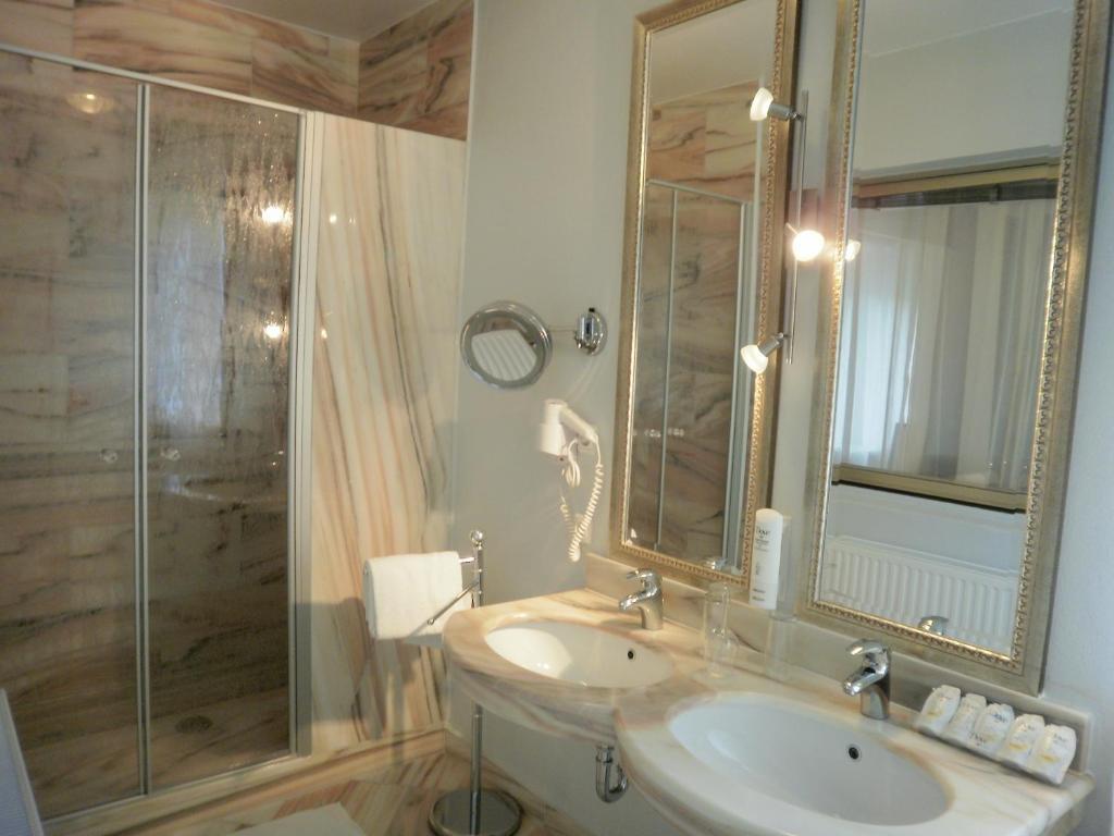 Stadtvilla Auerhahn Vöcklabruck 部屋 写真